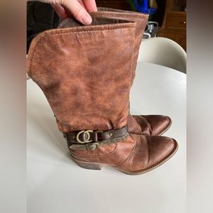 BKE calf cowboy boot. 7.5.